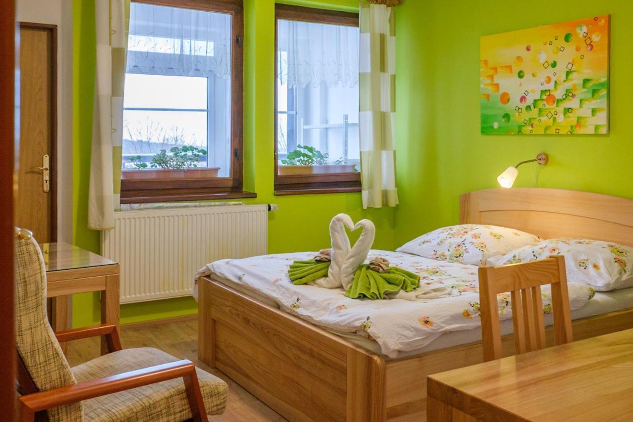 Hotel Kacenka Králíky Bagian luar foto