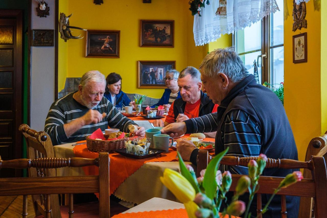 Hotel Kacenka Králíky Bagian luar foto