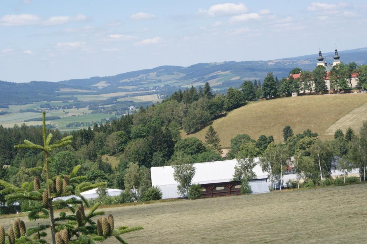 Hotel Kacenka Králíky Bagian luar foto
