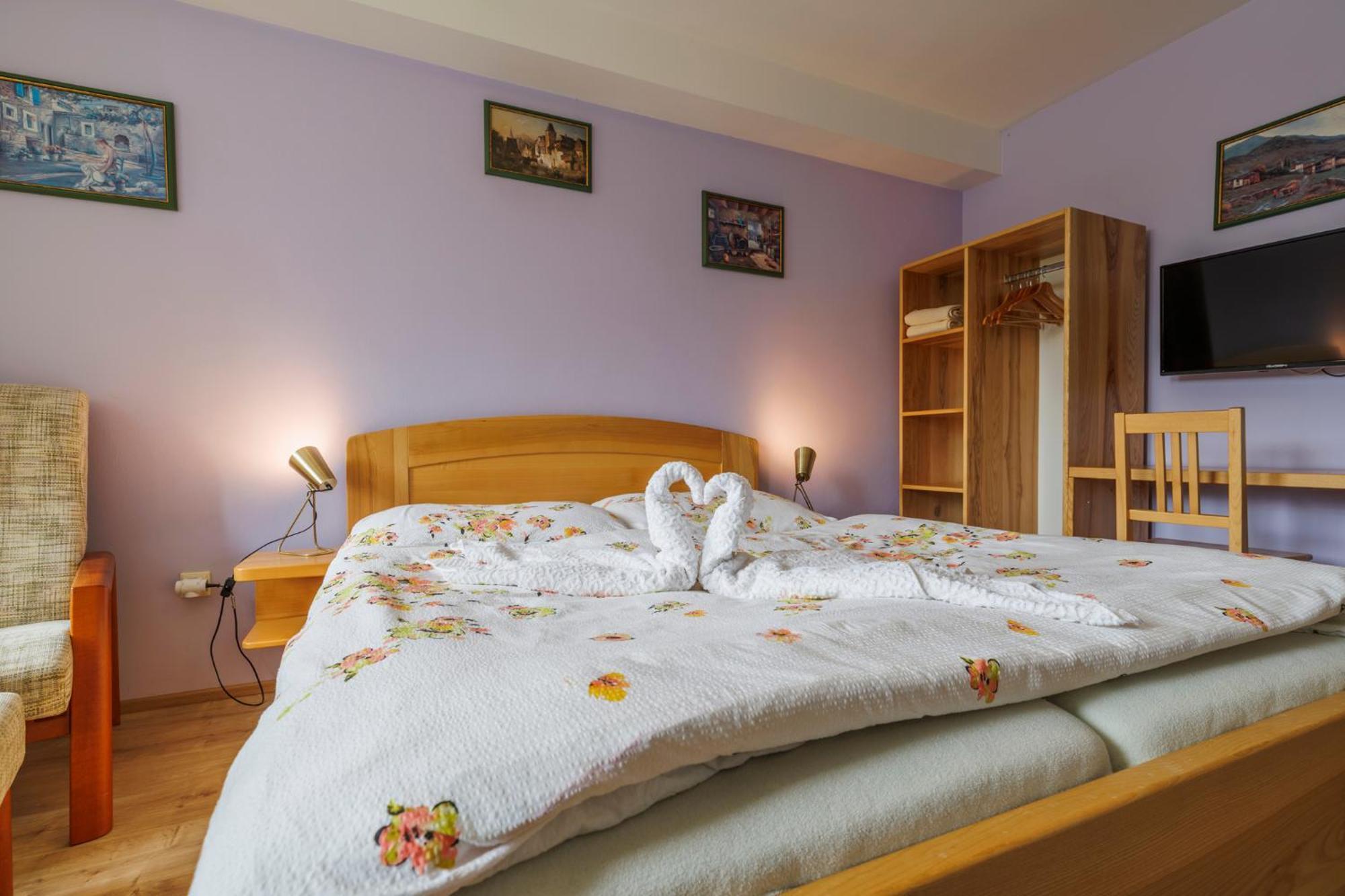 Hotel Kacenka Králíky Bagian luar foto