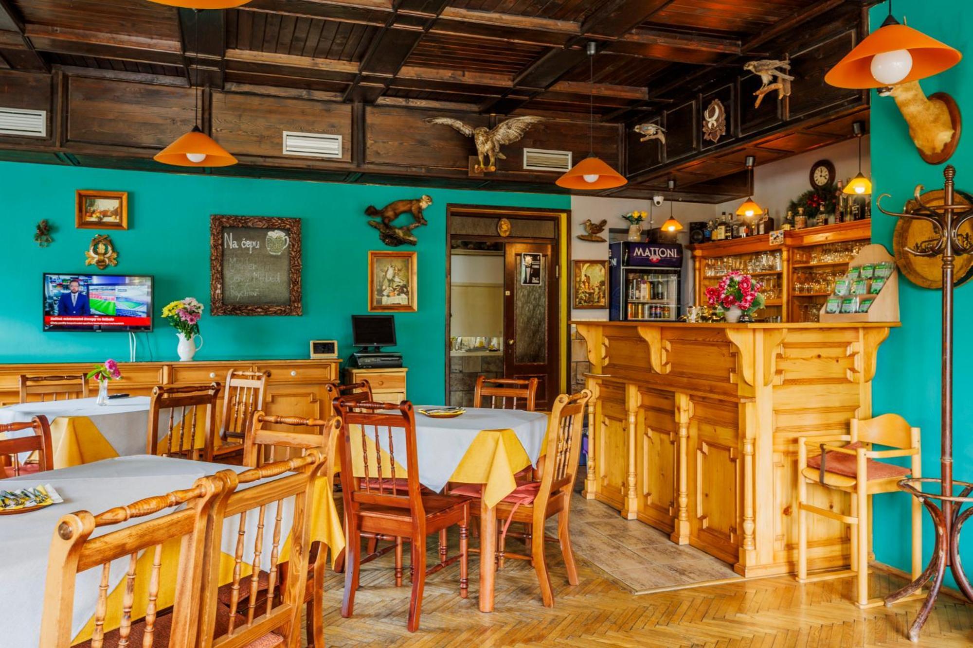 Hotel Kacenka Králíky Bagian luar foto